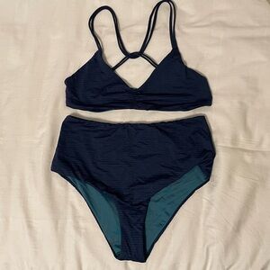 Patagonia Reversible Seaglass Bay Top and Sunrise Slider Bottoms Bikini Set